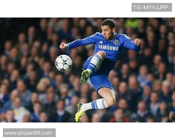 足坛巨星过人瞬间全记录展现盘带艺术与华丽技巧